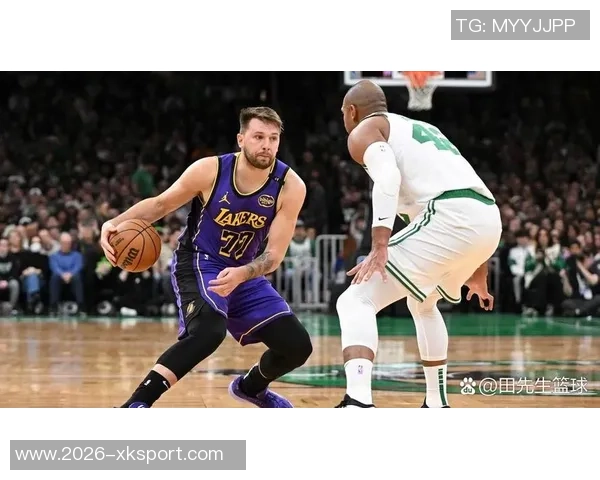 湖人需调整阵容平衡里夫斯东契奇攻强守弱成隐忧