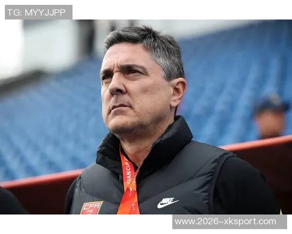 西班牙U21主帅谈伯纳尔现状称其仍是球队一员但面临困境 西班牙U21主帅谈伯纳尔现状称其仍是球队一员但面临困境